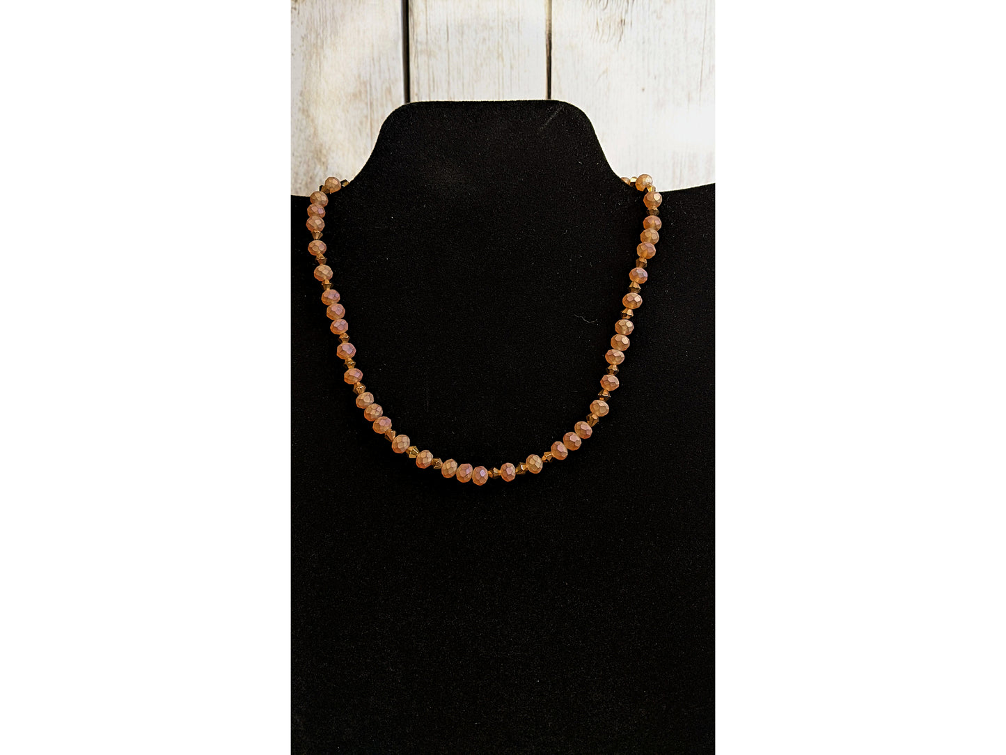 Elegant Peach and Gold Choker Necklace